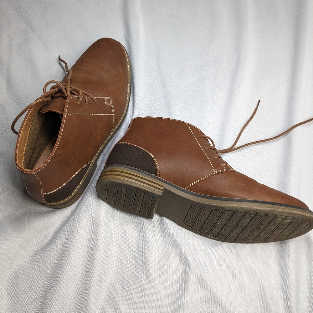 Leather r2 brand means shoes style Andrew size 13.